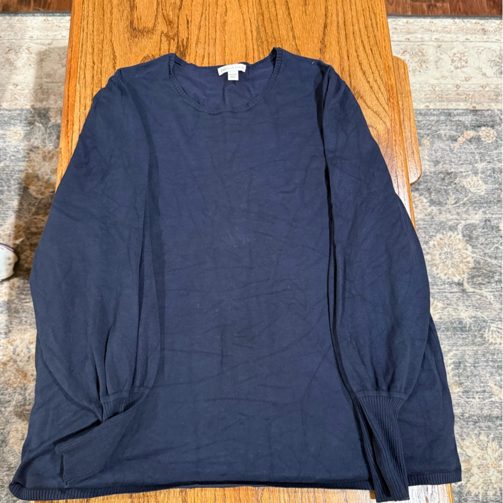 Women’s Navy Long-Sleeve Crewneck Sweater